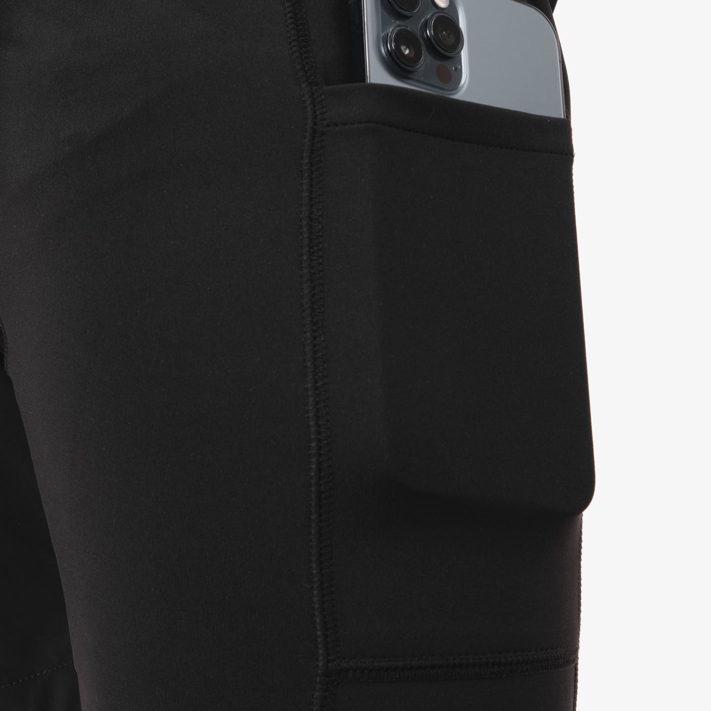 P69. 5" BLACK LINER SHORT