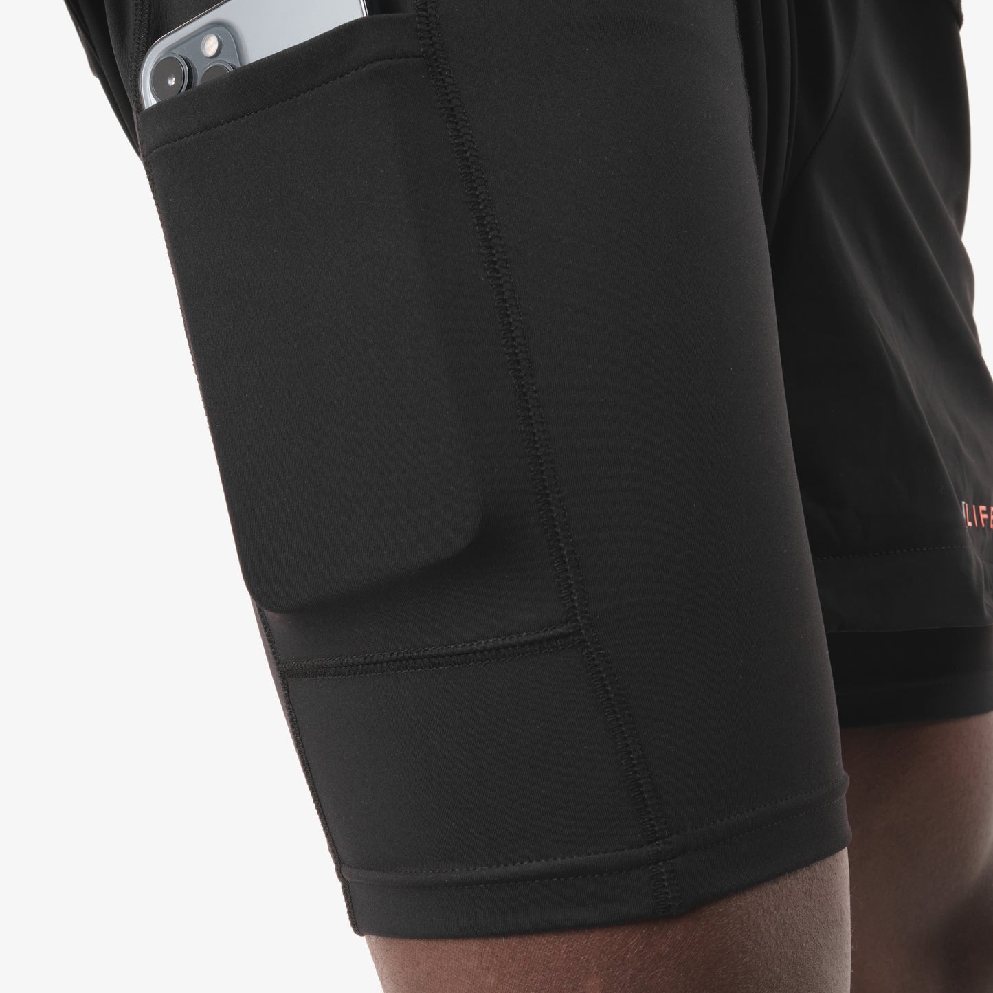 P69. 5" BLACK LINER SHORT