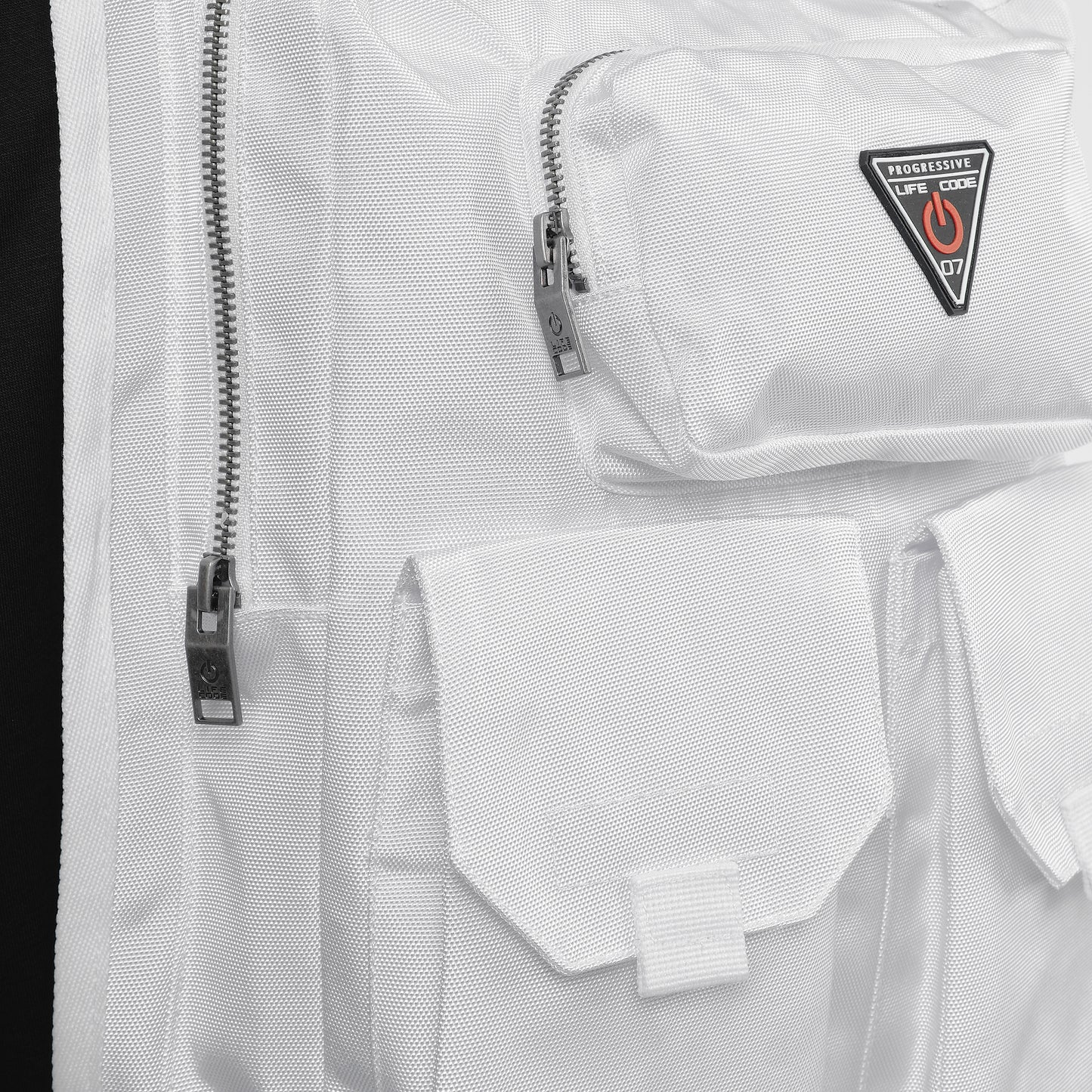 V19. WHITE BACKPACK VEST W/ HOOD