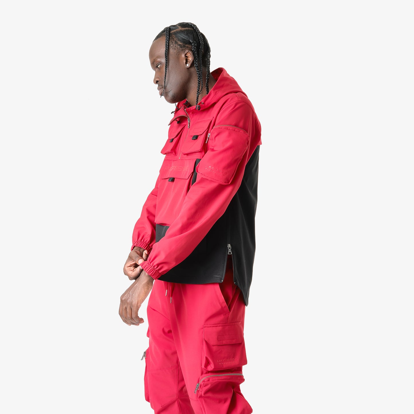 J05. RED PULLOVER WINDBREAKER