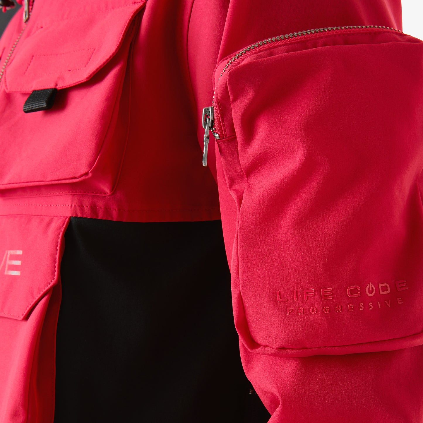 J05. RED PULLOVER WINDBREAKER