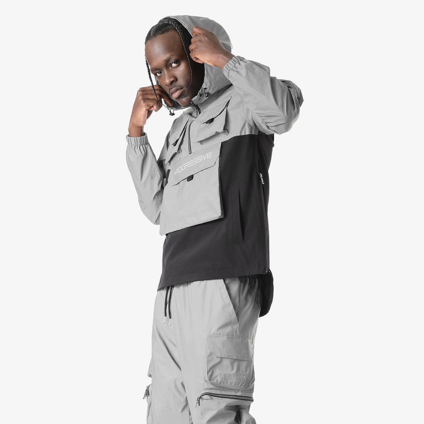J05. SILVER (REFLECTIVE) PULLOVER WINDBREAKER
