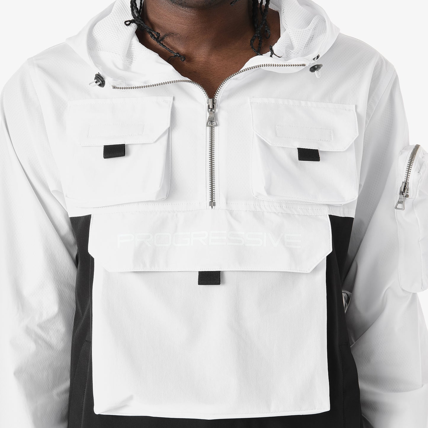 J05. WHITE PULLOVER WINDBREAKER