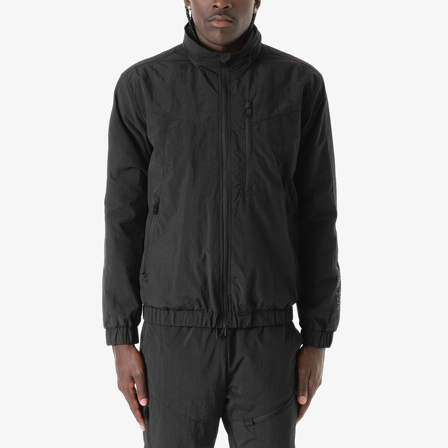 J81. BLACK FULL ZIP LIGHTWEIGHT JACKET