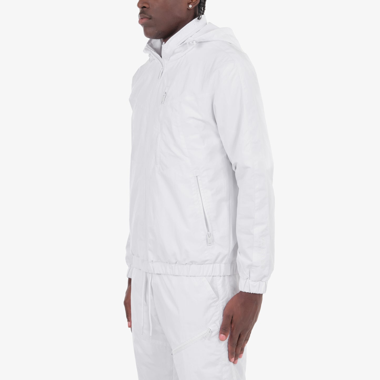 J81. WHITE FULL ZIP LIGHTWEIGHT JACKET