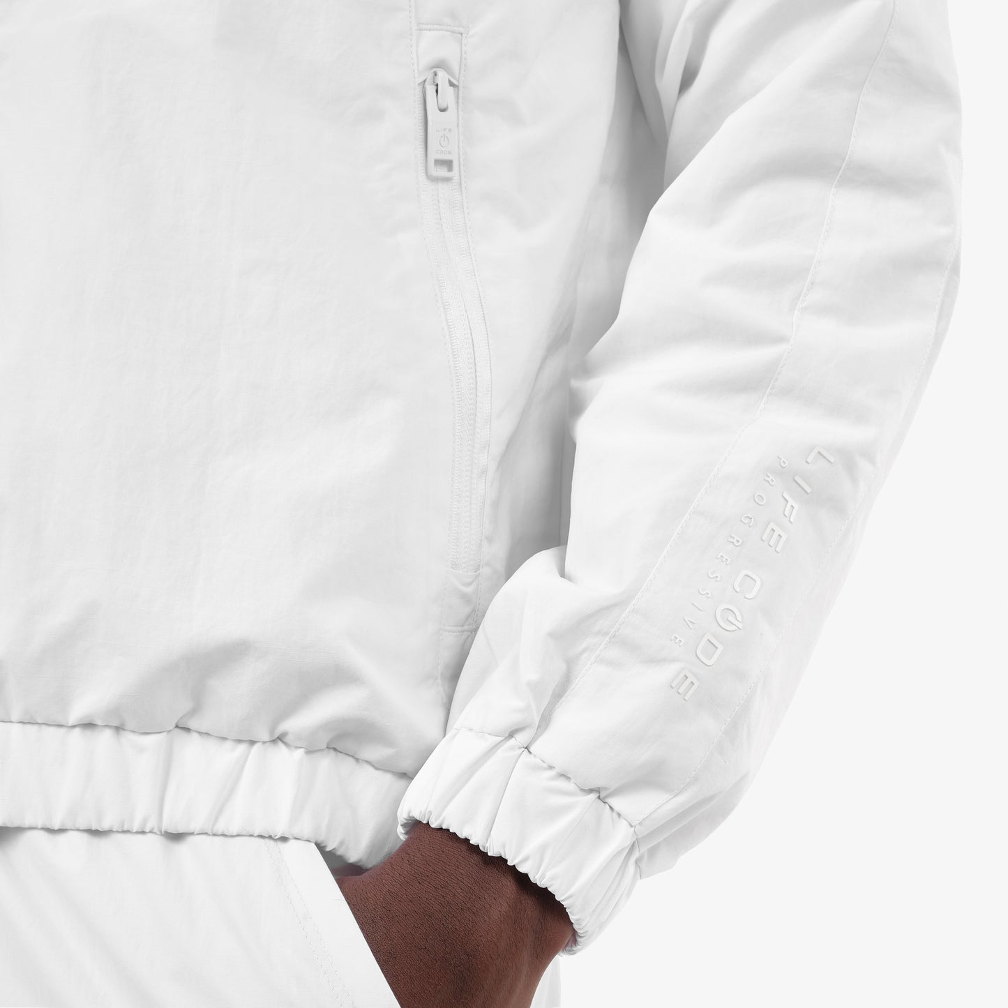 J81. WHITE FULL ZIP LIGHTWEIGHT JACKET