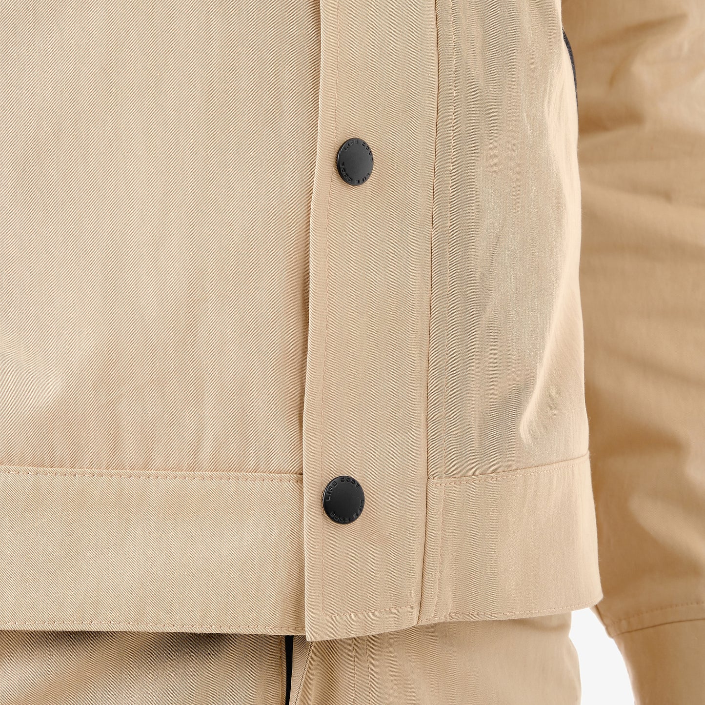 J89. KHAKI UTILITY JACKET