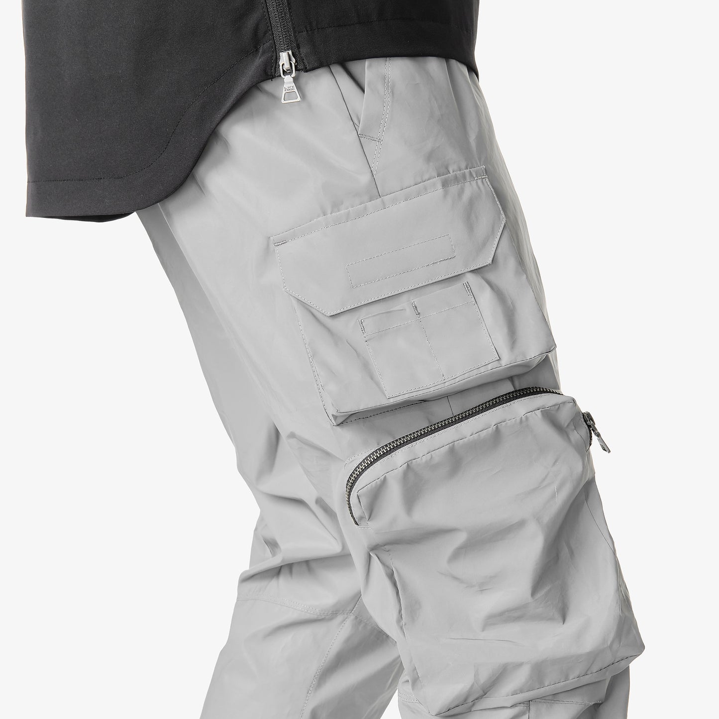 V6. SILVER (REFLECTIVE) CARGO PANTS