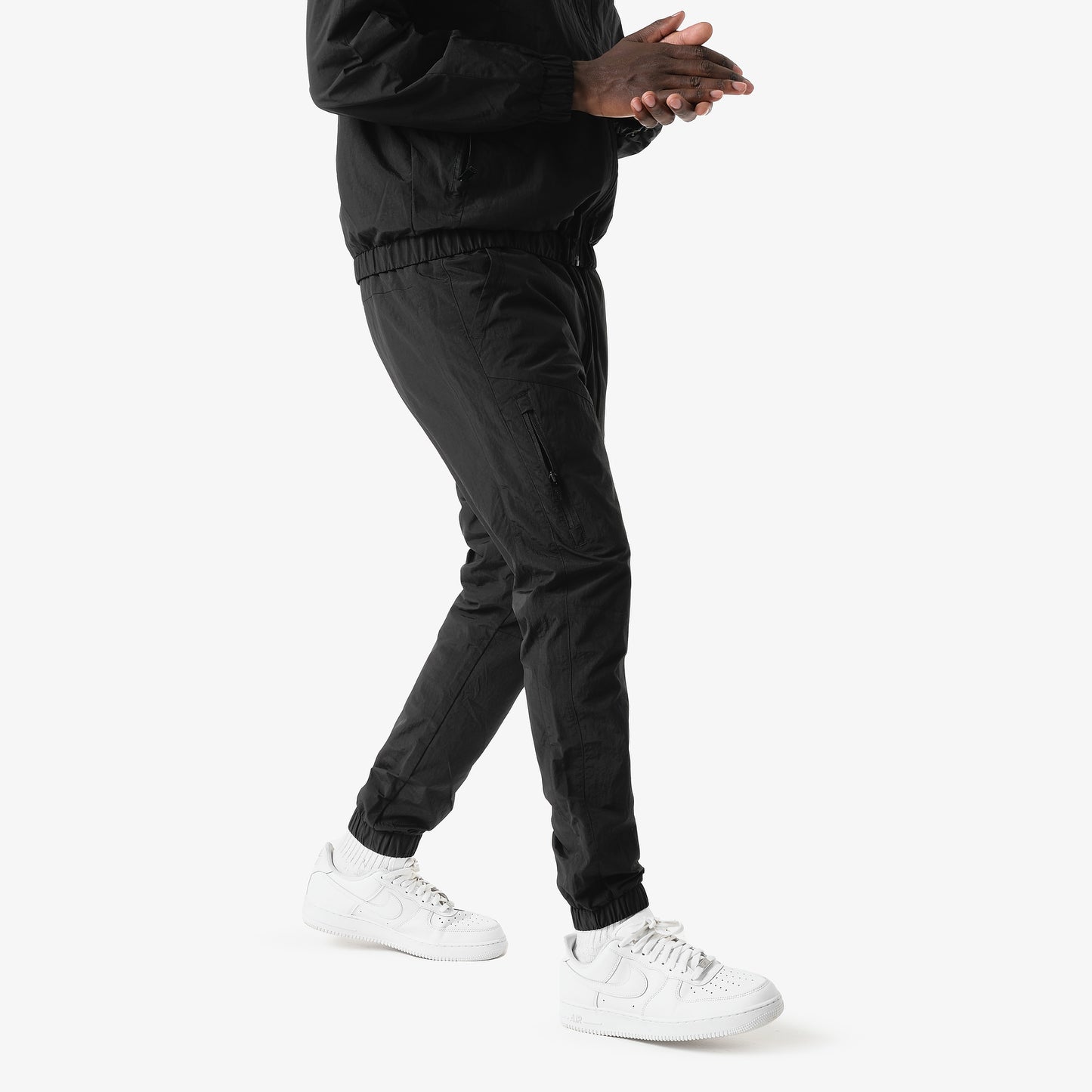 P81. BLACK WINDBREAKER PANTS