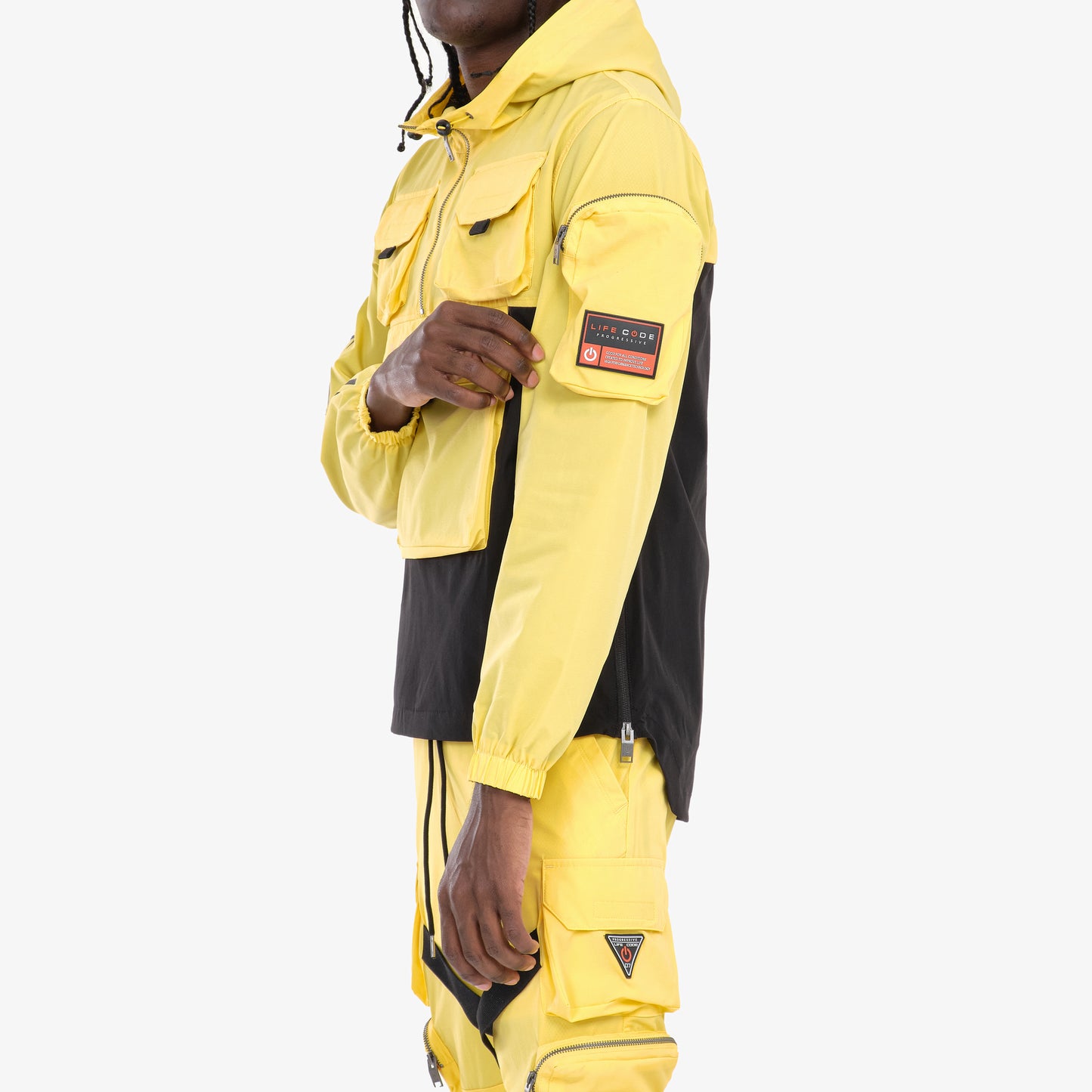 J03. YELLOW/BLACK PULLOVER WINDBREAKER