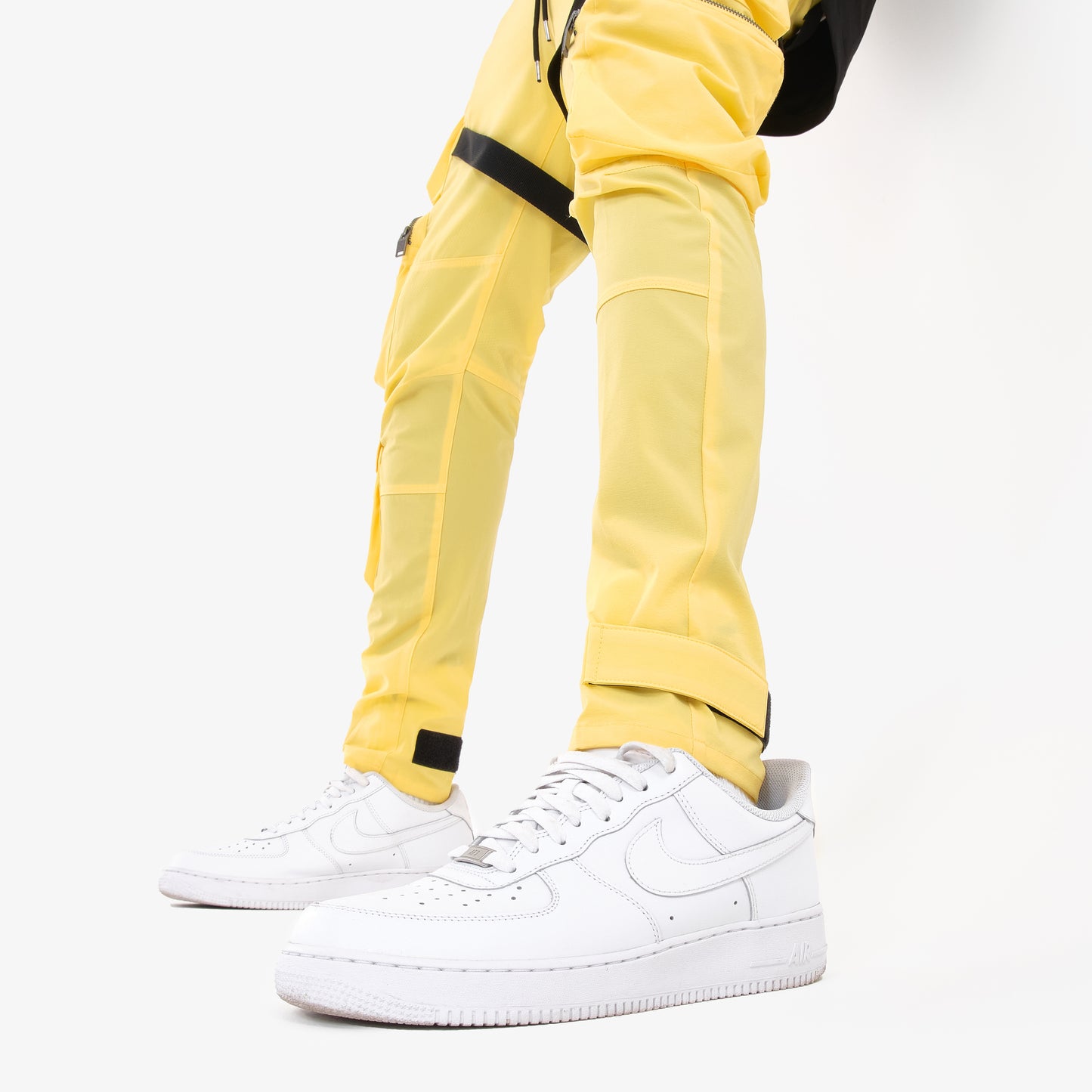 V5. YELLOW PANTS W/ STRAPS