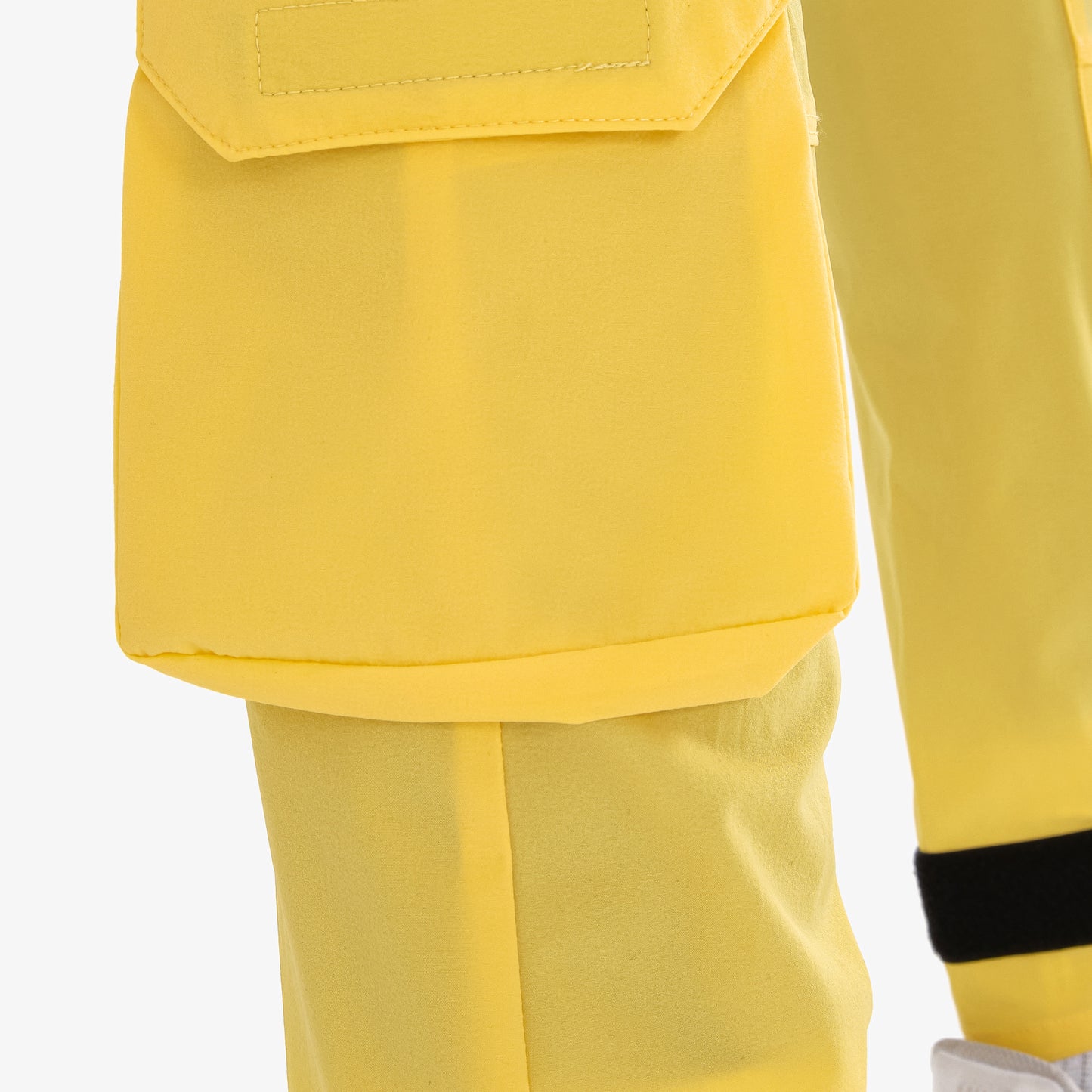 V5. YELLOW PANTS W/ STRAPS