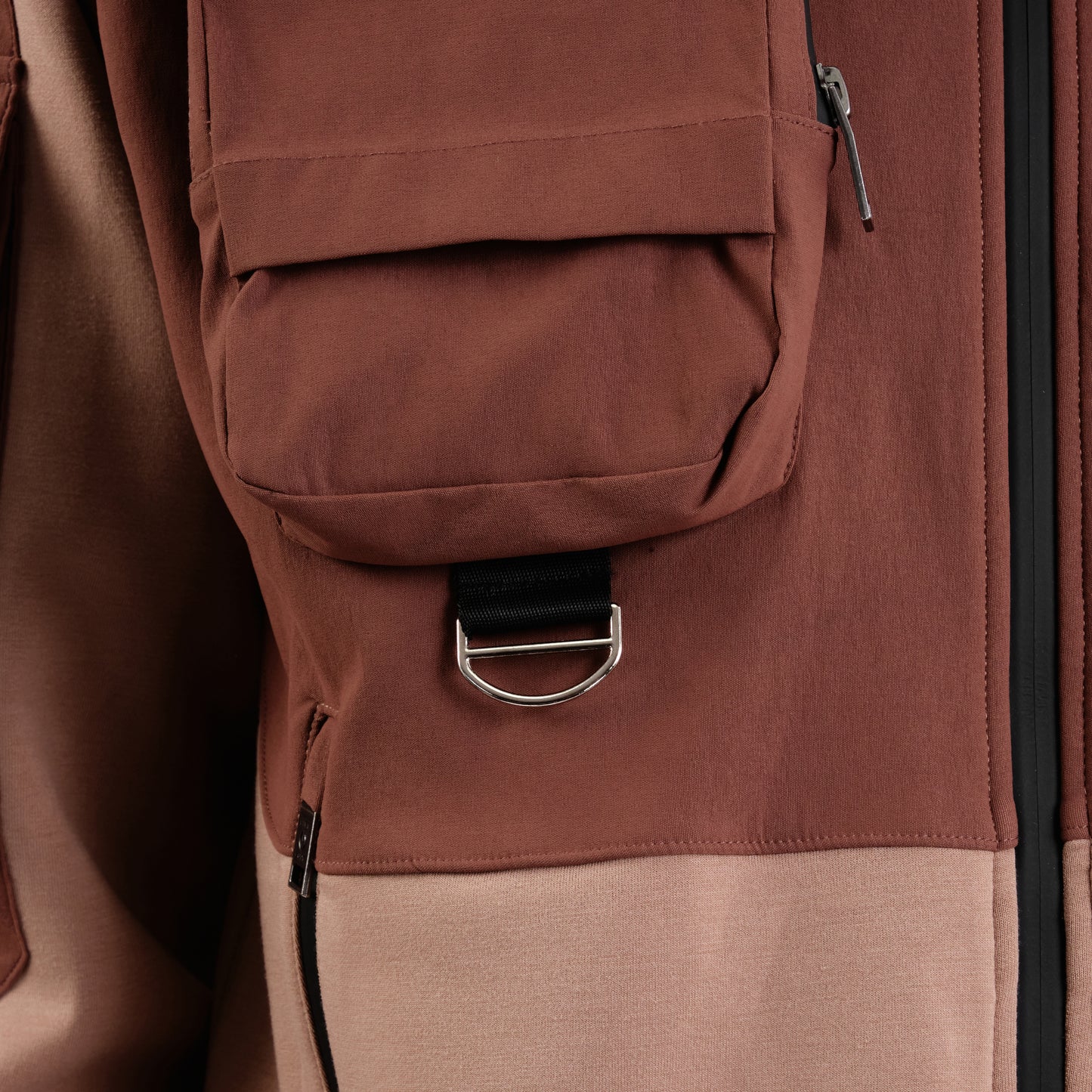 J32. MOCHA BROWN FULL-ZIP UTILITY HOODIE