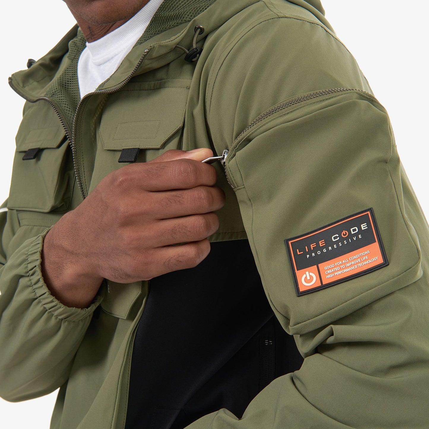 J03. OLIVE PULLOVER WINDBREAKER