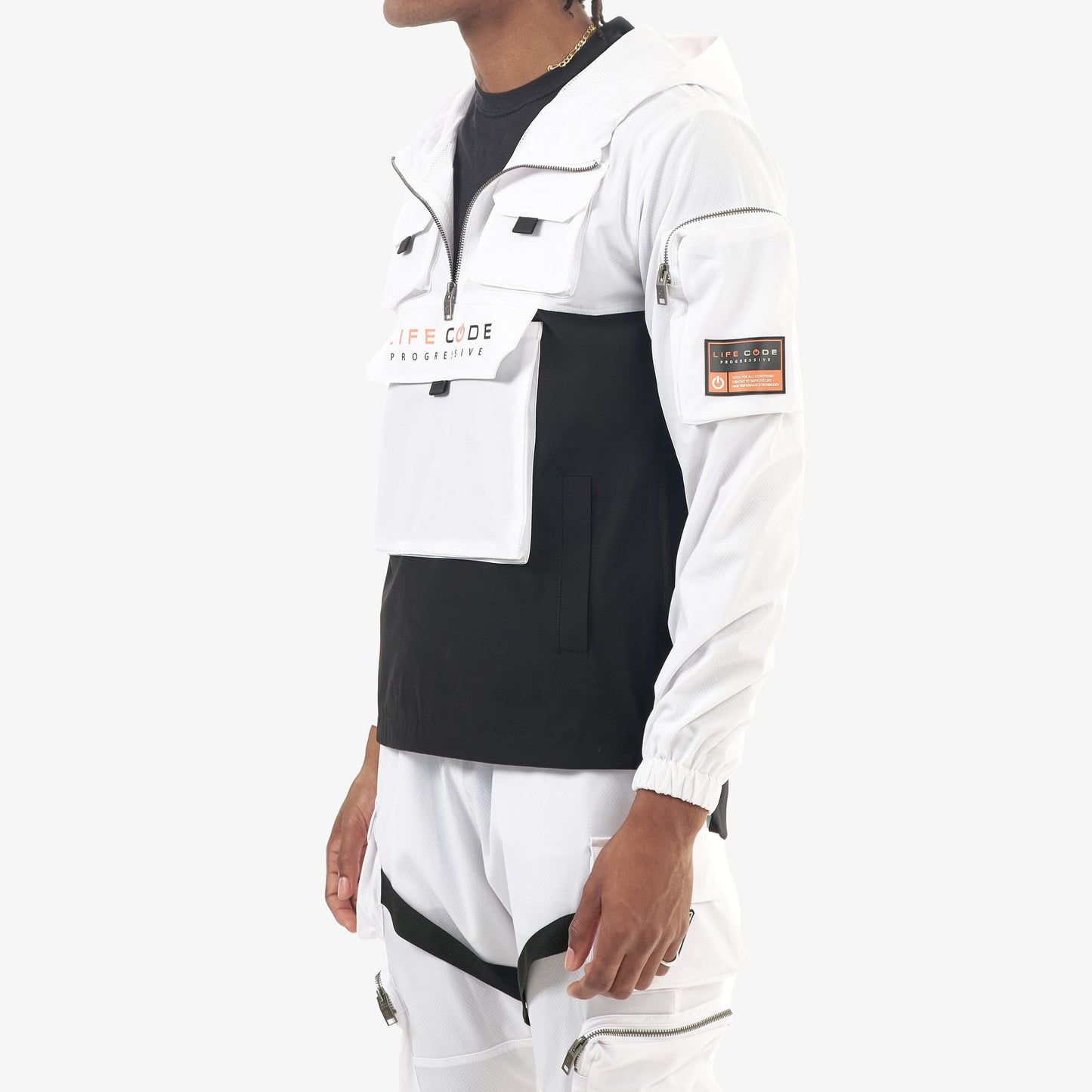 J03. WHITE PULLOVER WINDBREAKER