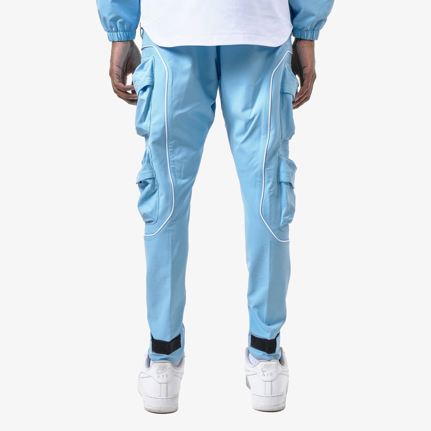 P20. LIGHT BLUE CARGO PANTS