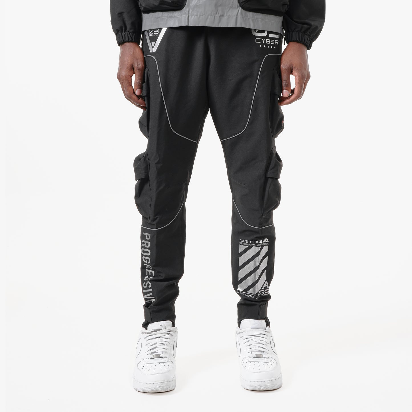 P20. BLACK 3M CARGO PANTS