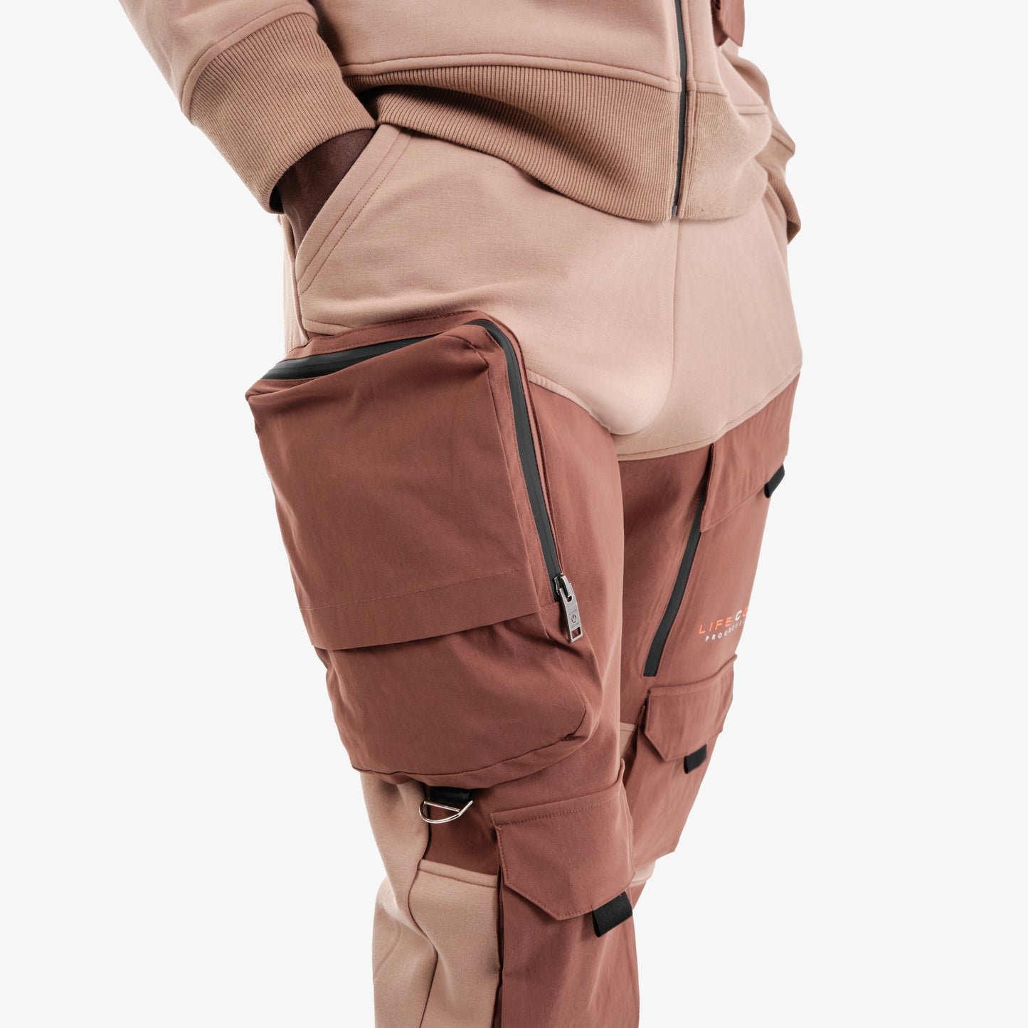 P32. MOCHA BROWN UTILITY TECH FLEECE PANTS