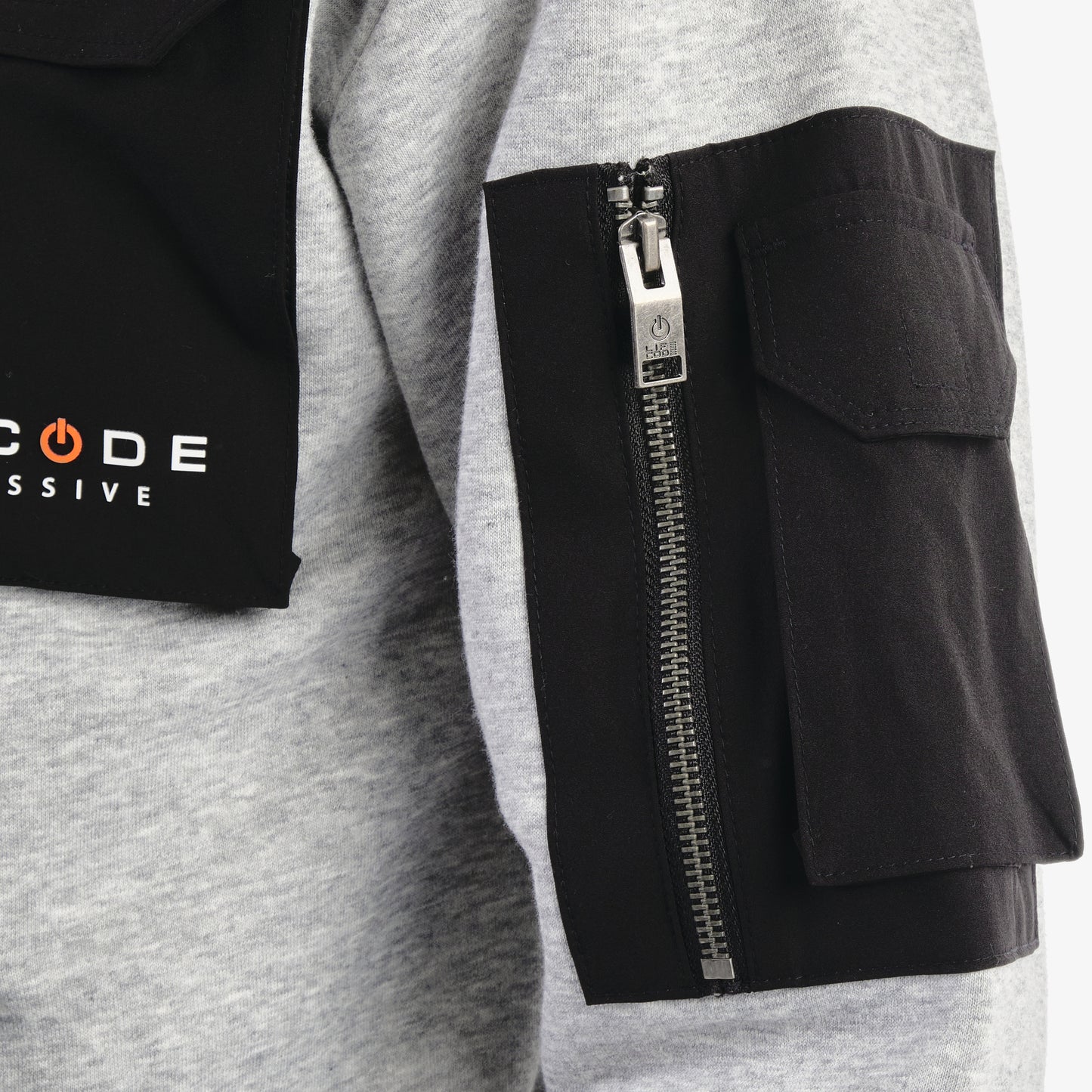 J35. BLACK / GREY UTILITY HOODIE