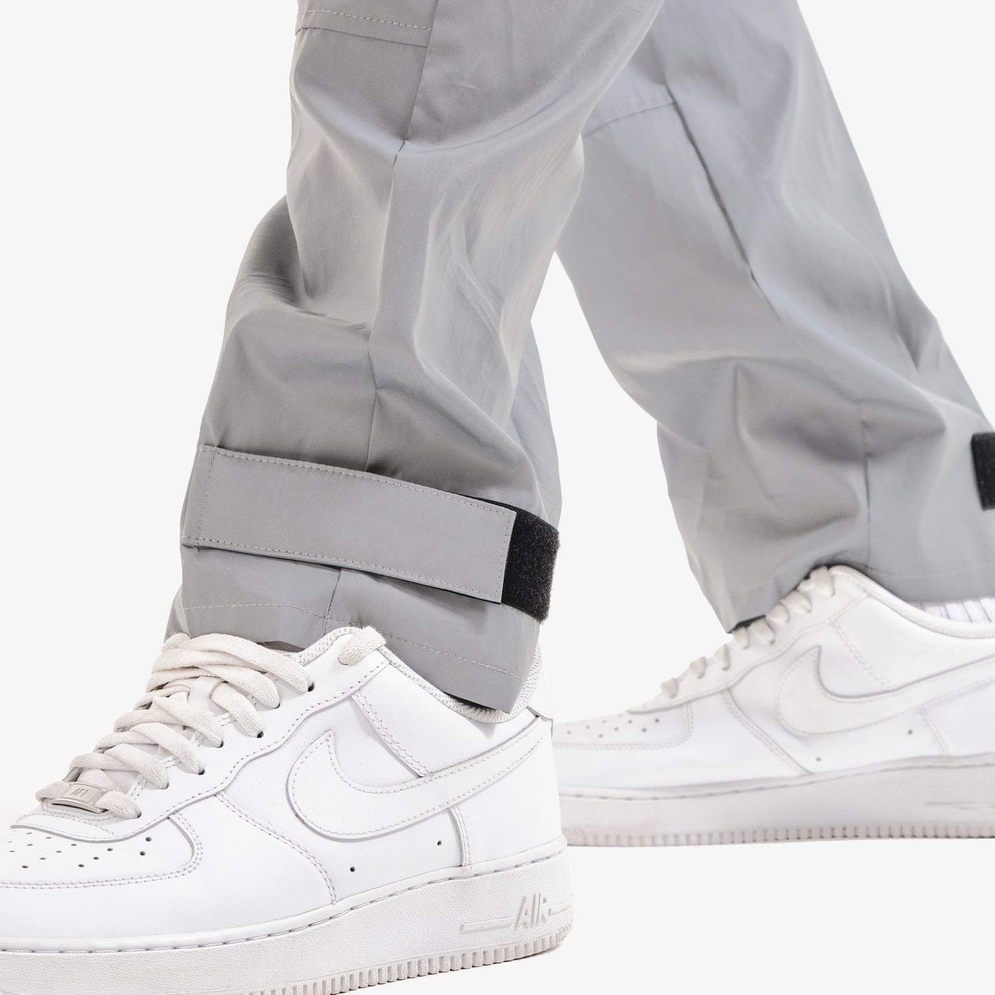 P27. REFLECTIVE SILVER TASLAN CARGO PANTS