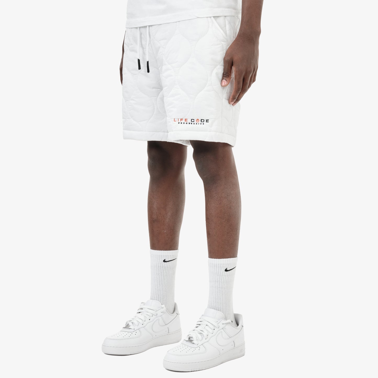 P62. WHITE QUILT SHORTS