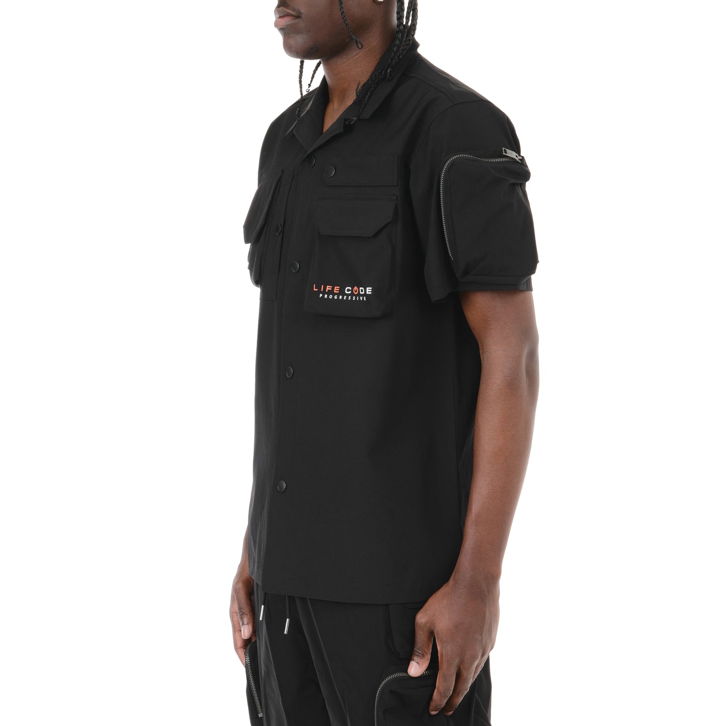 J62. BLACK UTILITY BUTTON DOWN