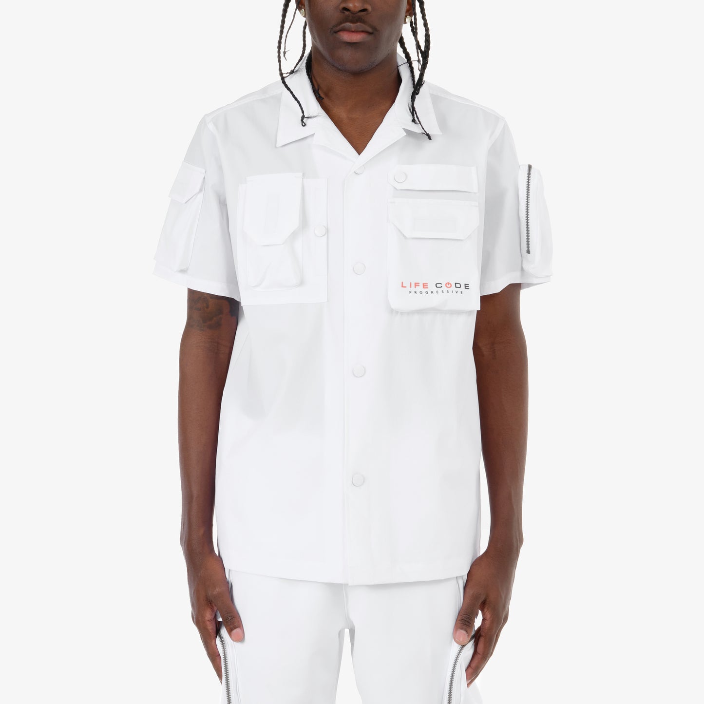 J62. WHITE UTILITY BUTTON DOWN