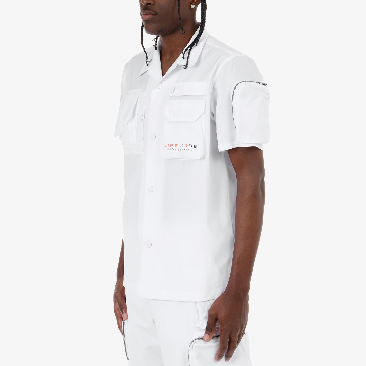 J62. WHITE UTILITY BUTTON DOWN