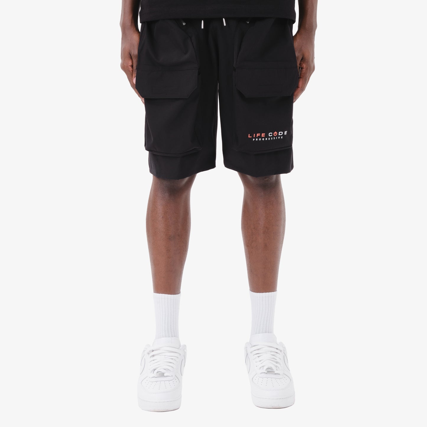 P67. BLACK FRONT CARGO POCKET SHORTS