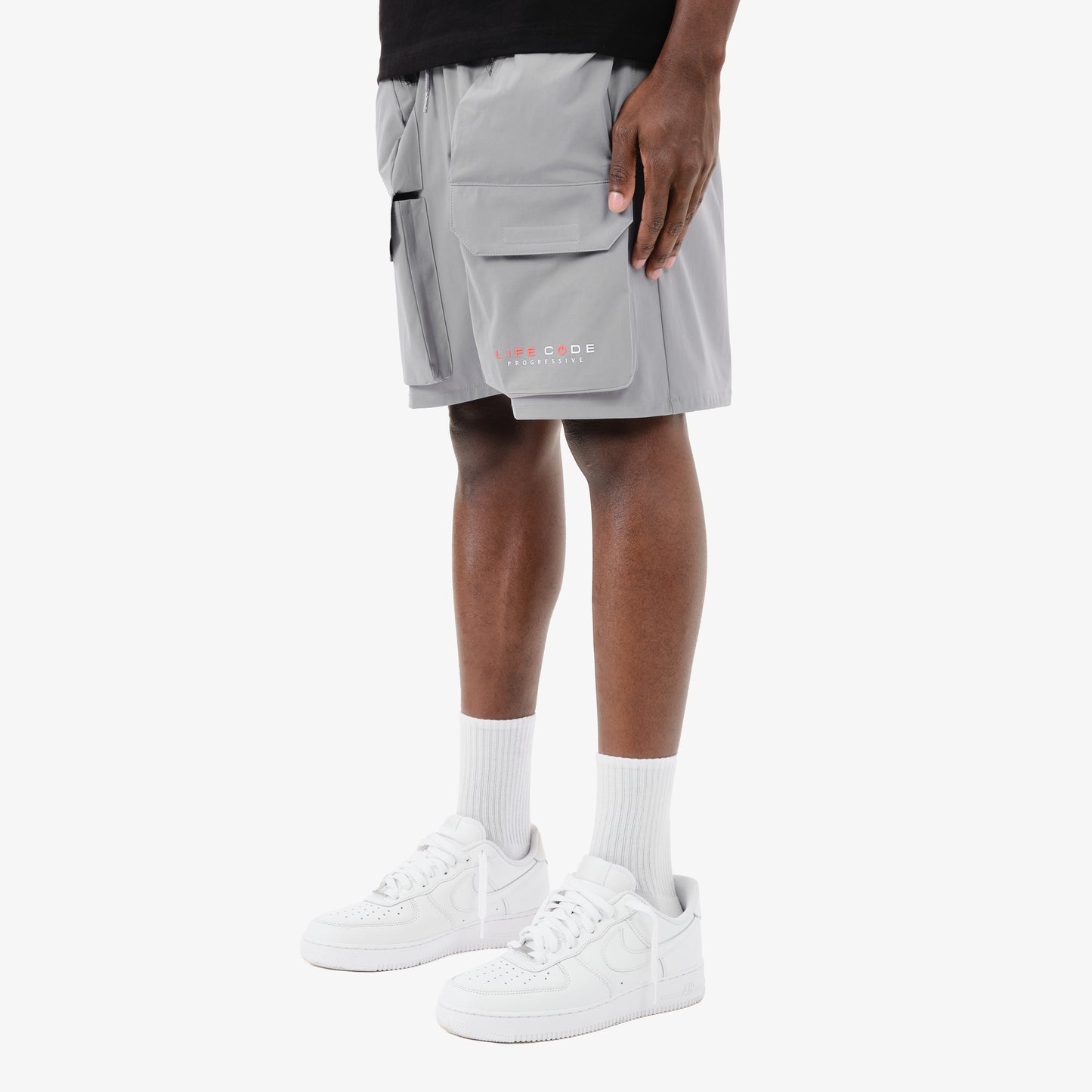 P67. GREY FRONT CARGO POCKET SHORTS