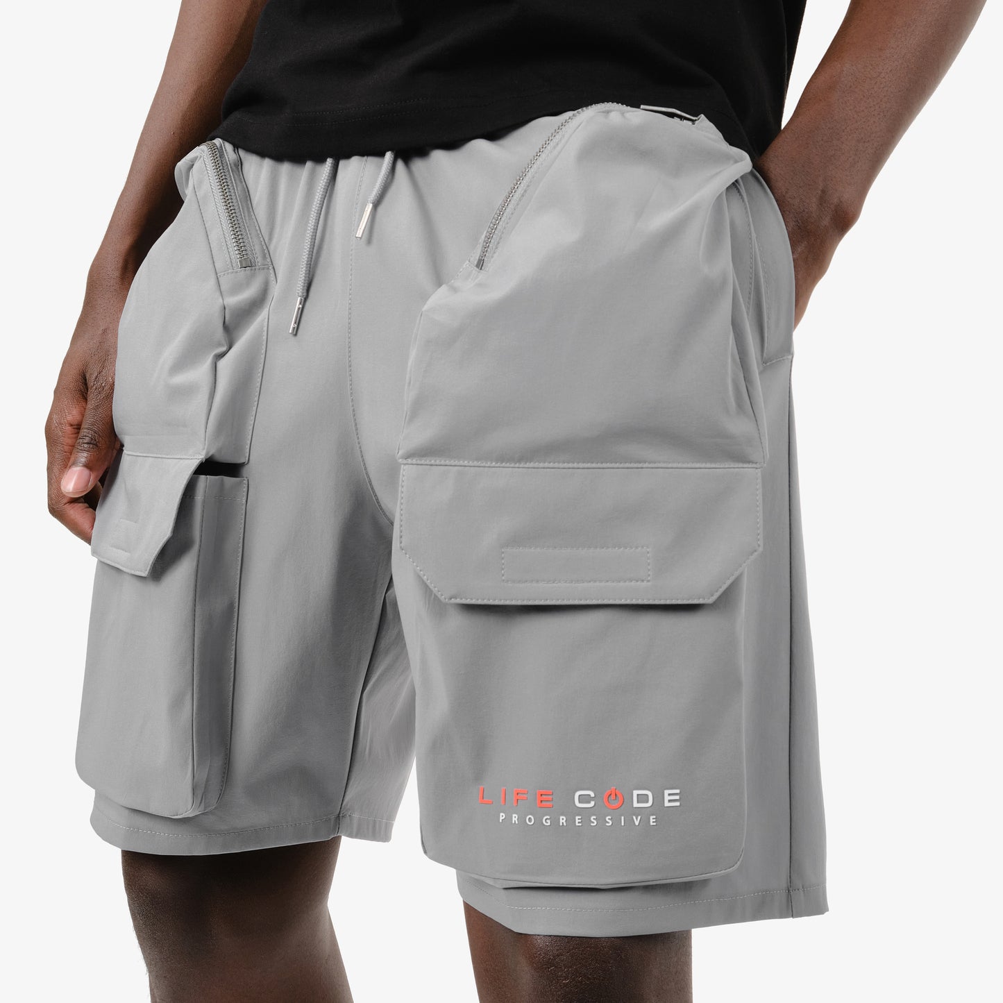 P67. GREY FRONT CARGO POCKET SHORTS