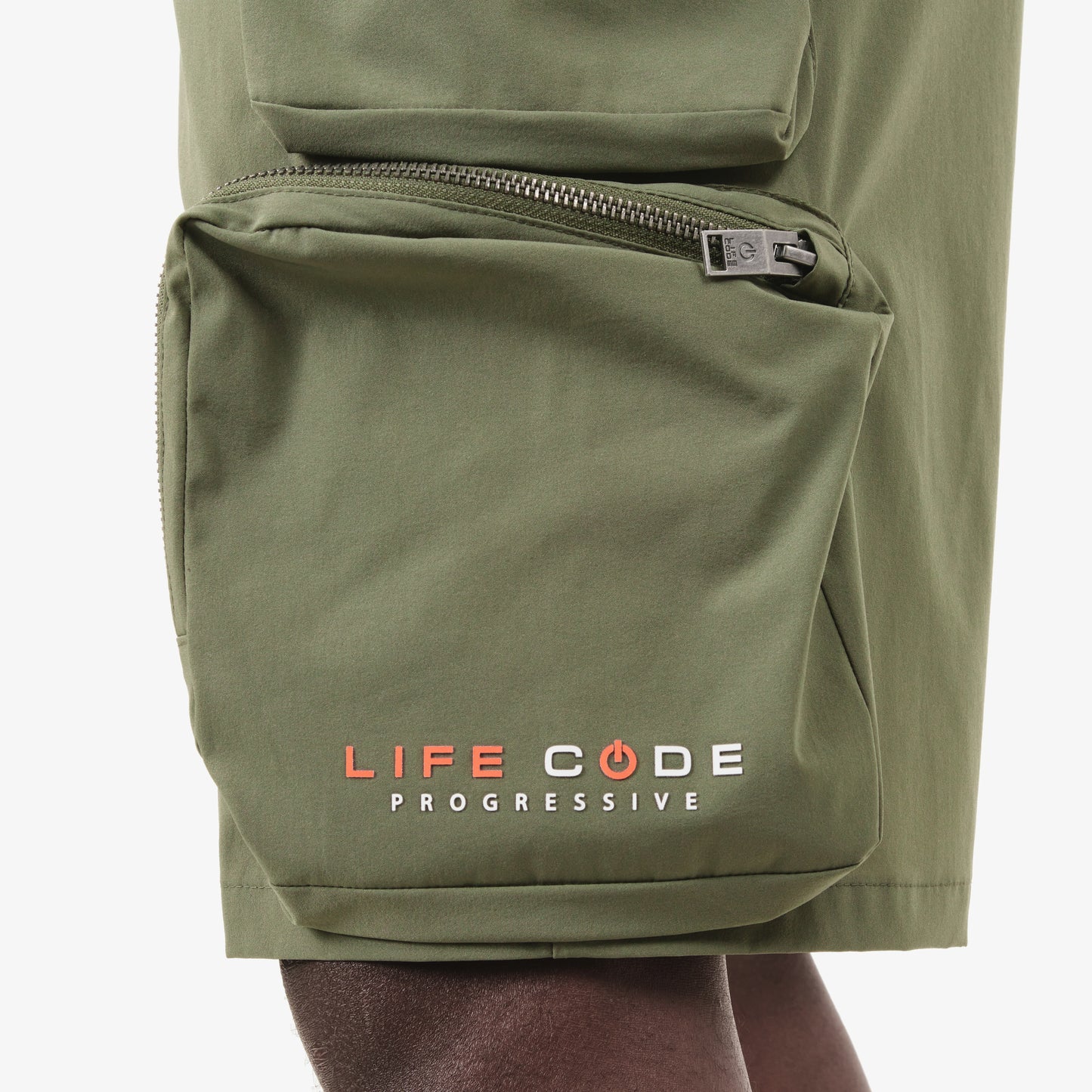 P68. OLIVE NYLON SHORTS W/ CARGO POCKETS