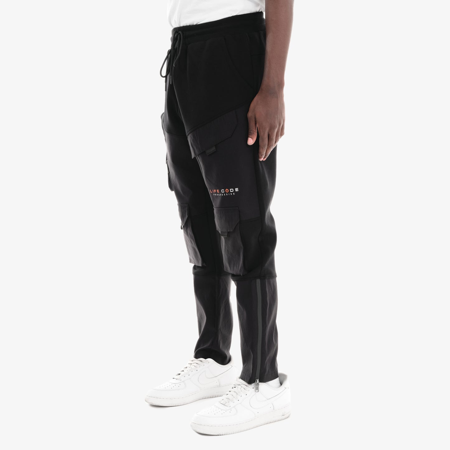 P32. BLACK UTILITY TECH FLEECE PANTS