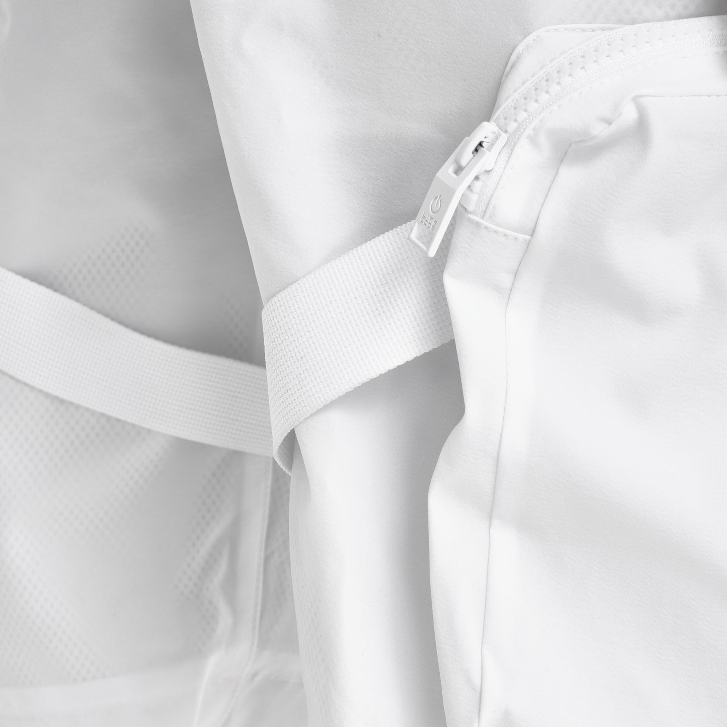 P53. WHITE NYLON CARGO SHORTS W/ STRAPS