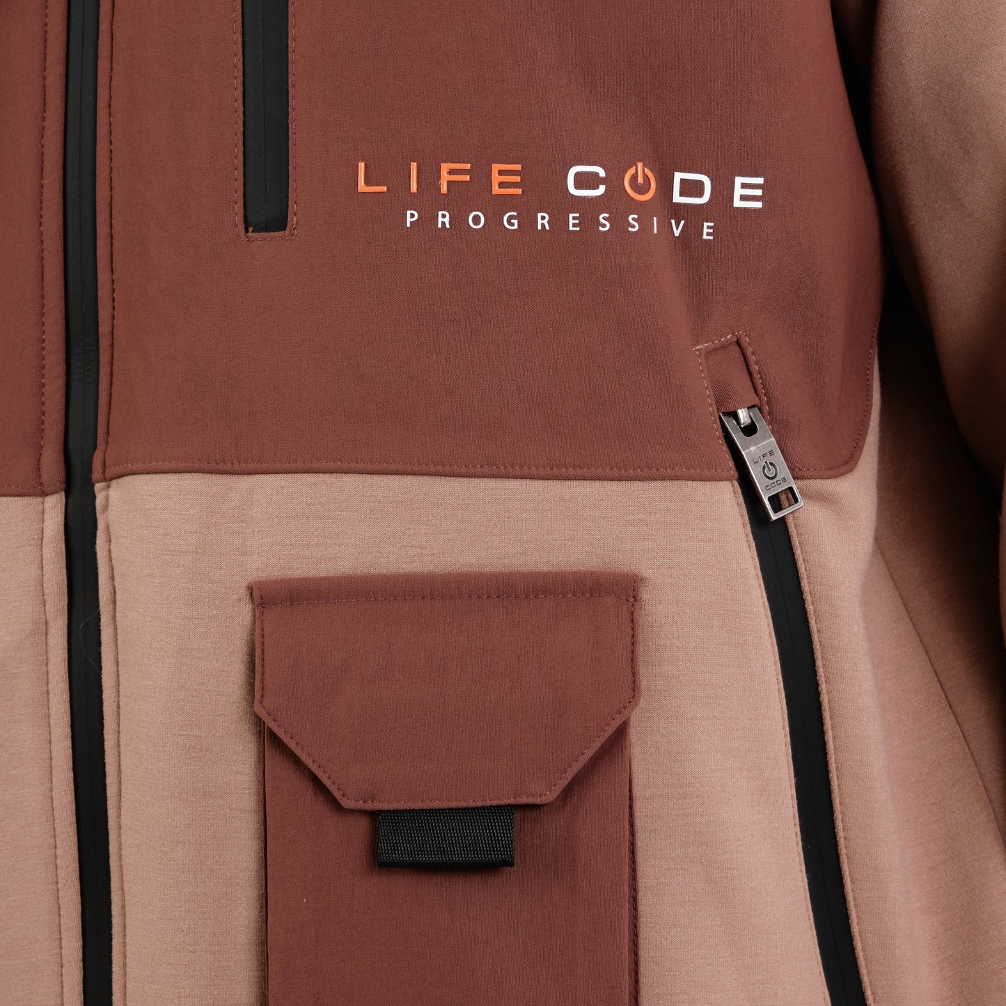 J32. MOCHA BROWN FULL-ZIP UTILITY HOODIE