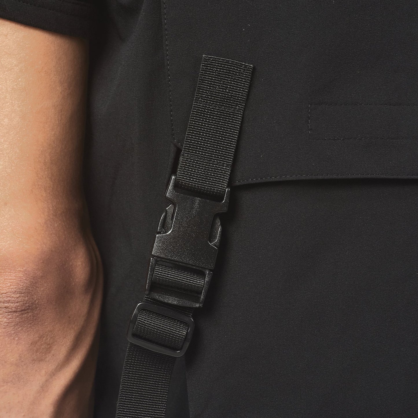 LIFE CODE BLACK VEST - Copper Rivet