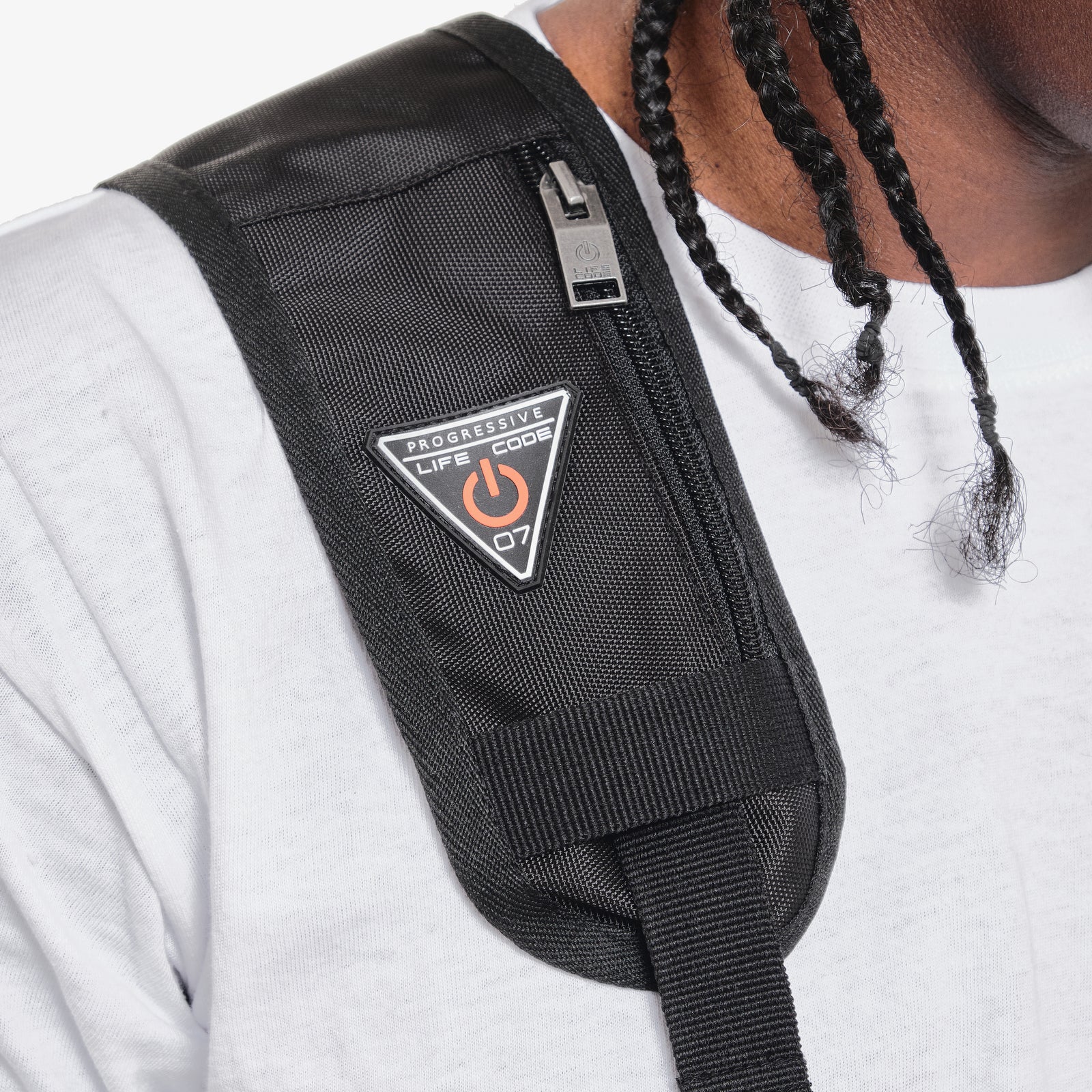 V12. BLACK / SILVER REFLECTIVE UTILITY VEST (BACKPACK) – LIFE CODE