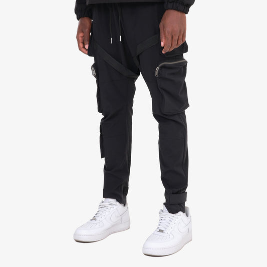 V5. BLACK PANTS W/ STRAPS